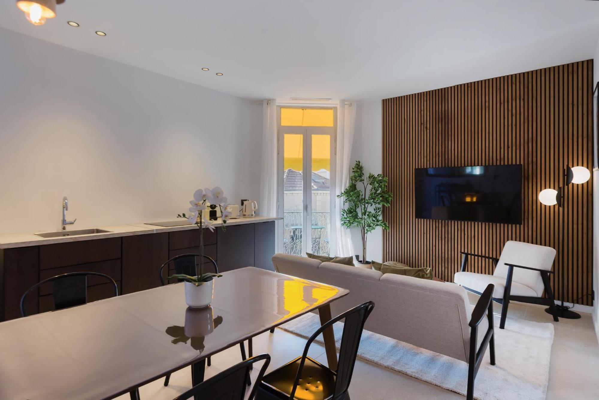 Appartement Magnifique 3 Pieces - *